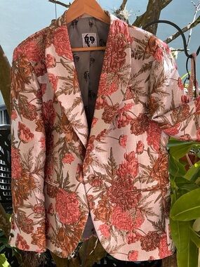 GORGEOUS MEN’S BLAZER FROM TWISTED TAILOR, ,42R NEVER WORN